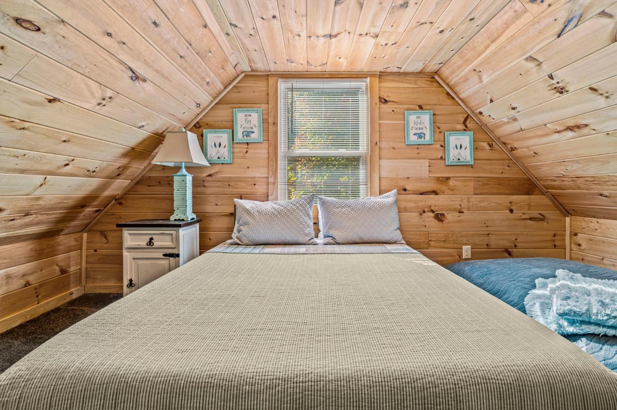 Summer Deals! - 10 Min To Parkway - Mt View- Hot Tub-Cozy Cabin Sevierville Extérieur photo